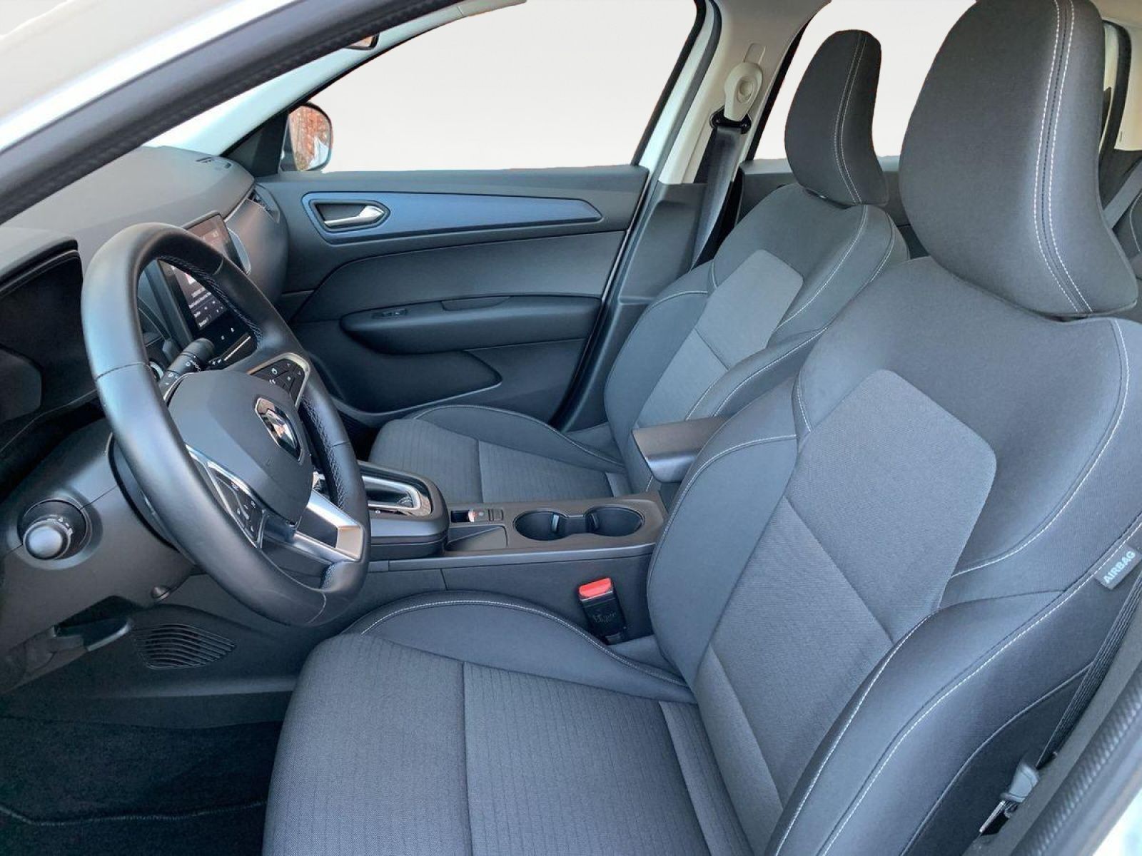 Renault Arkana ZEN 1.3 TCe - Samsaru's Car Outlet