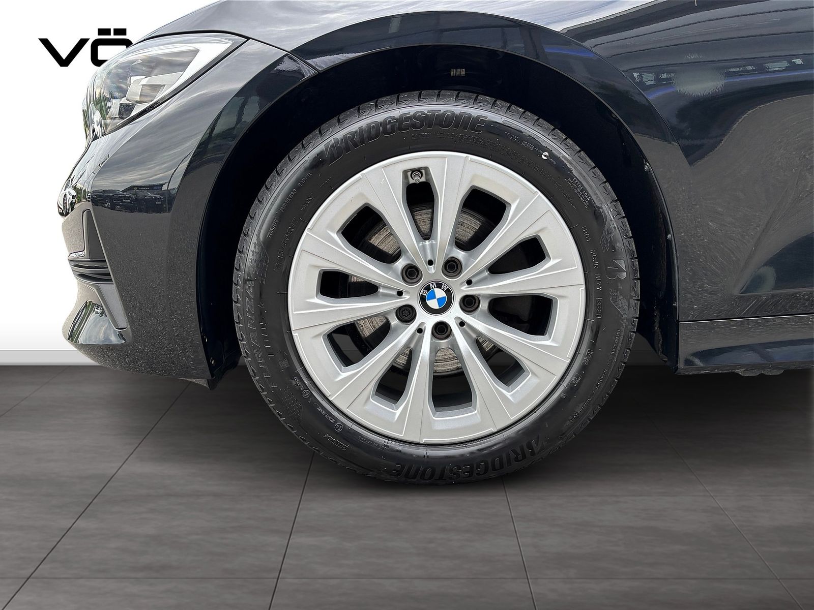 BMW 320d Touring Advantage - Samsaru's Car Outlet