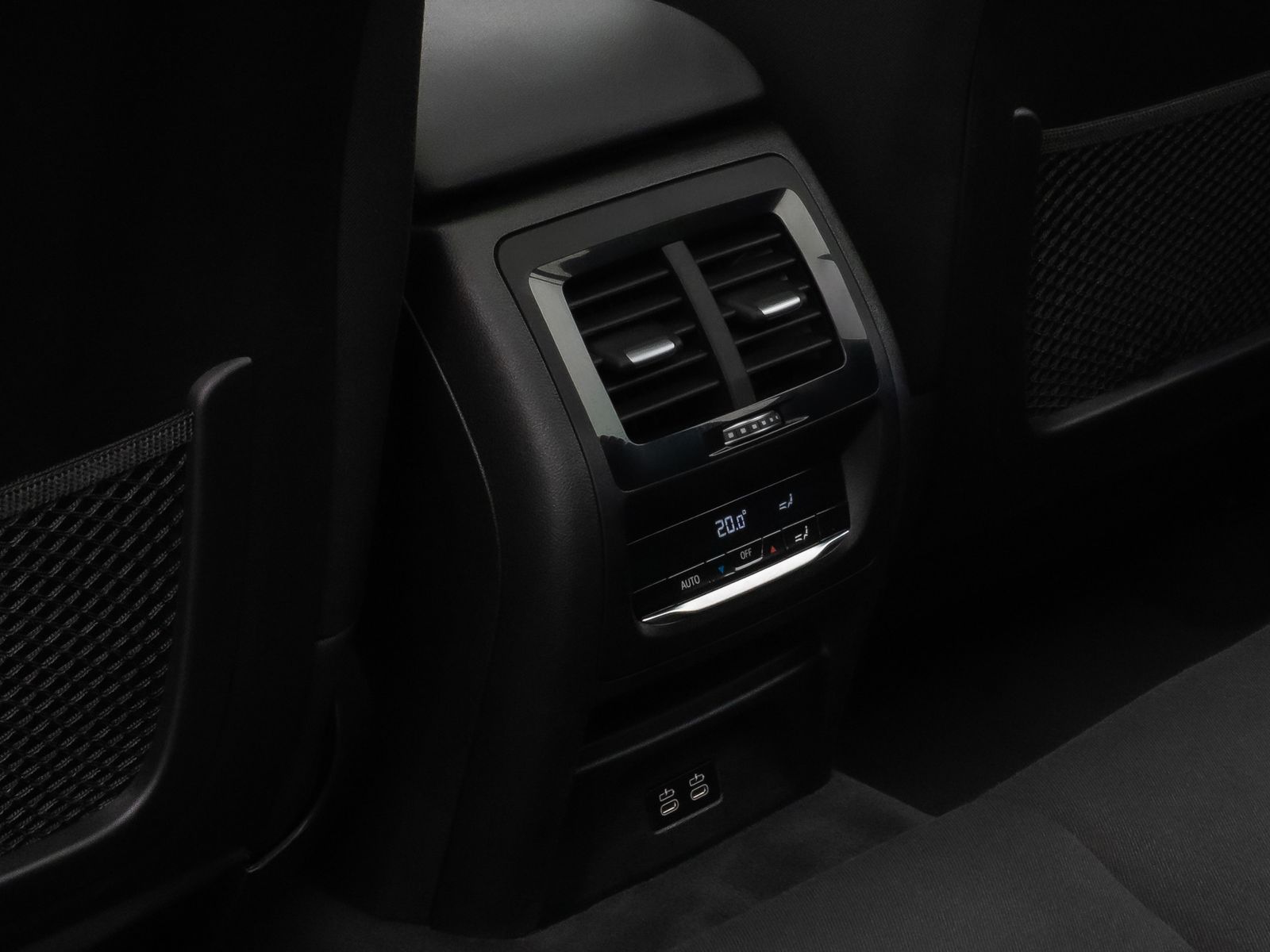 BMW X3 xD30e Panorama Kamera DAB HiFi WLAN Stop&Go