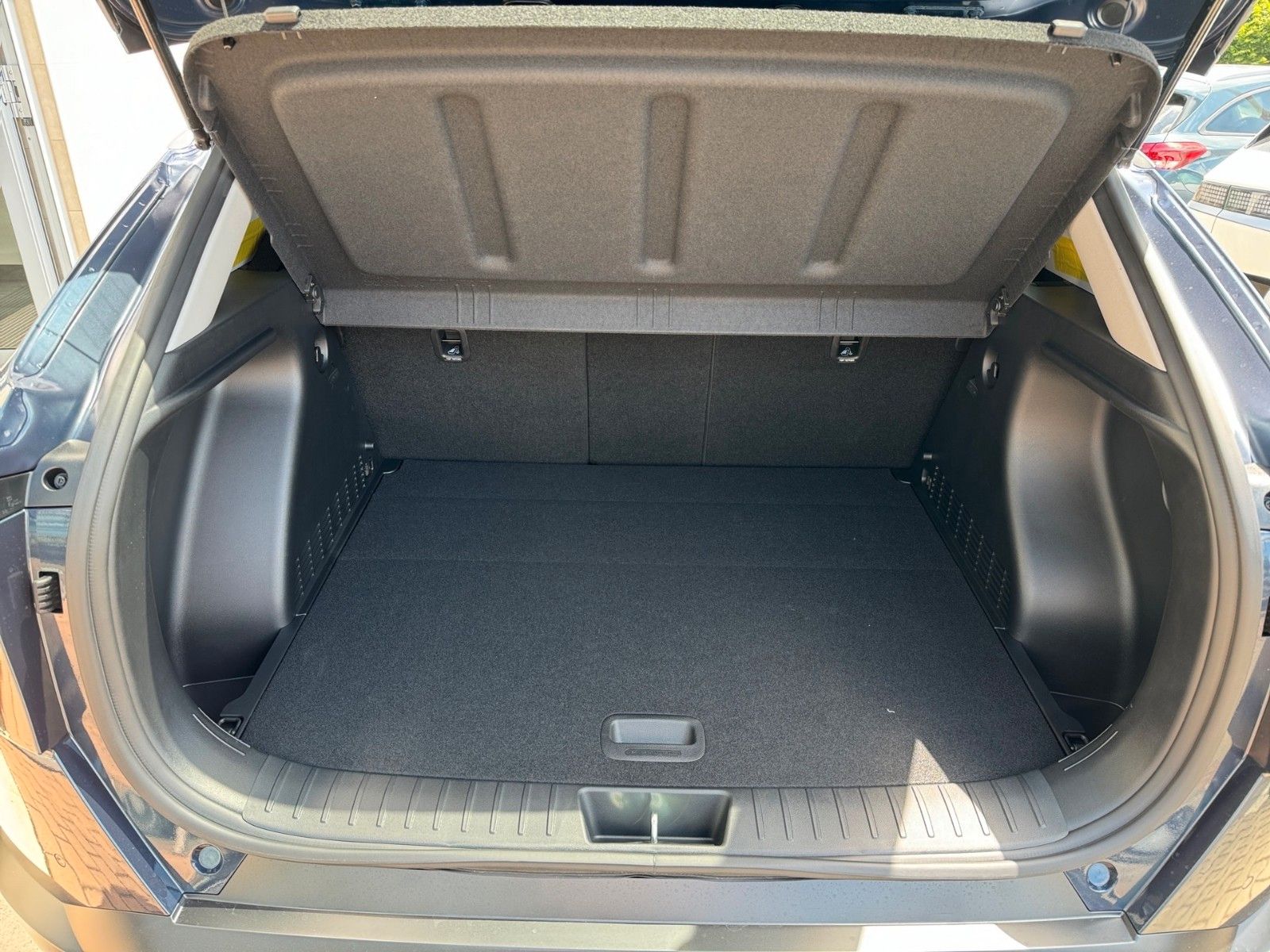 Hyundai Kona Trend 2WD - Samsaru's Car Outlet