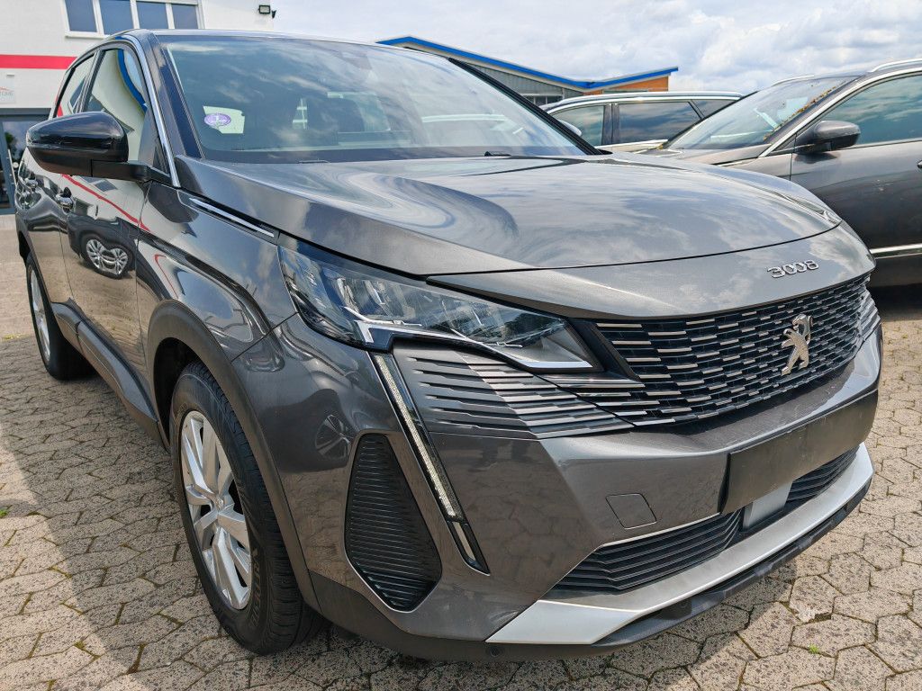Peugeot 3008 PureTech 130 EAT8 - Samsaru's Car Outlet