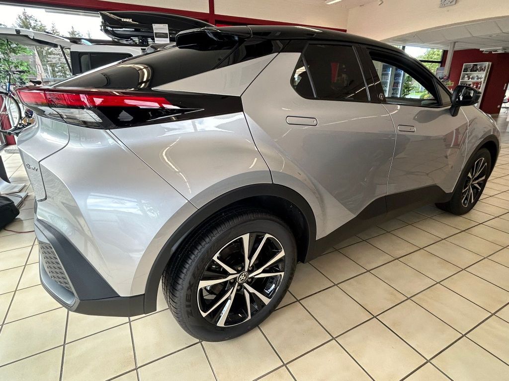 Toyota C-HR 1.8 Hybrid Team Deutschland