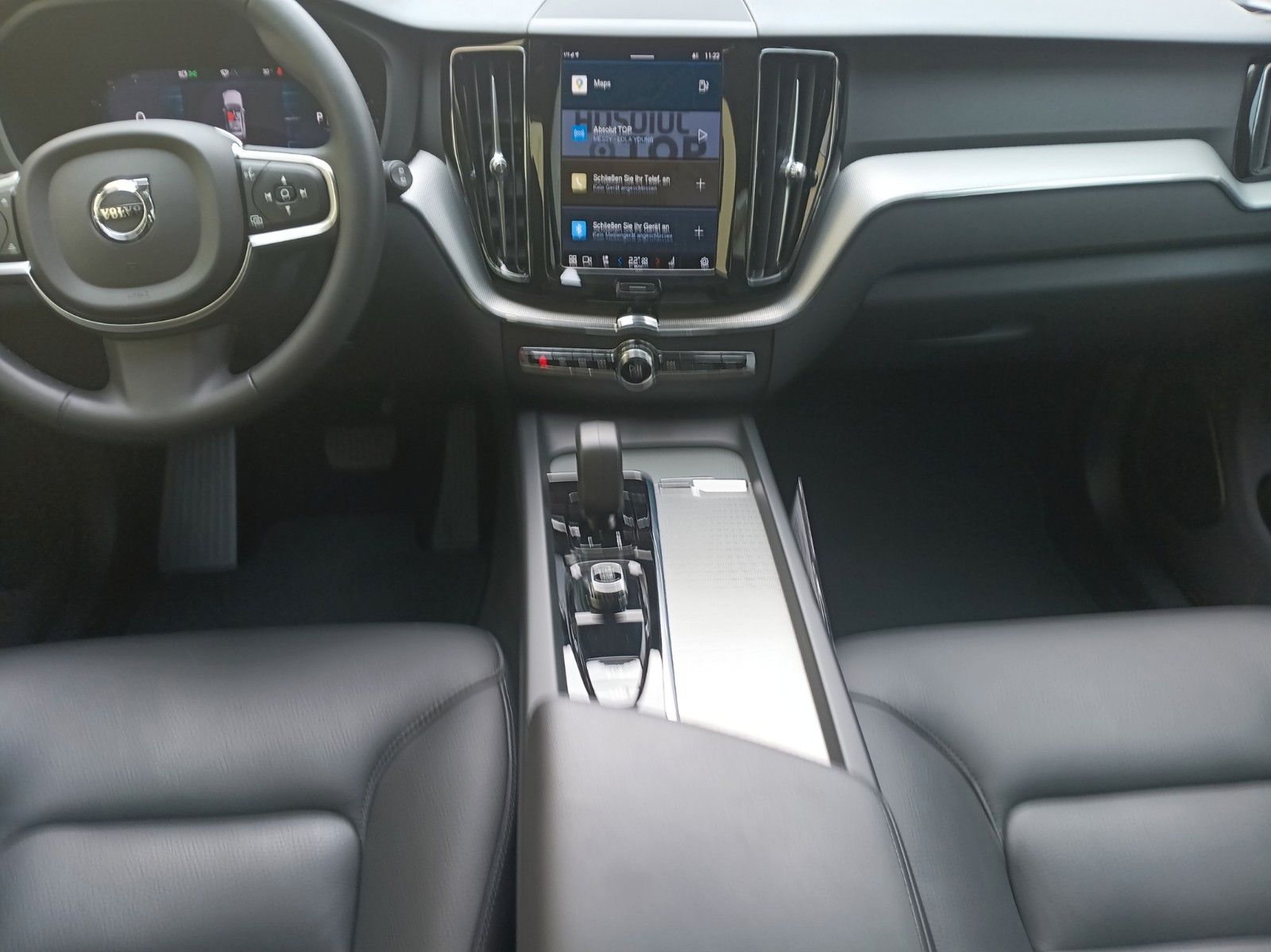 Volvo XC60 B4 2WD Core - Samsaru's Car Outlet