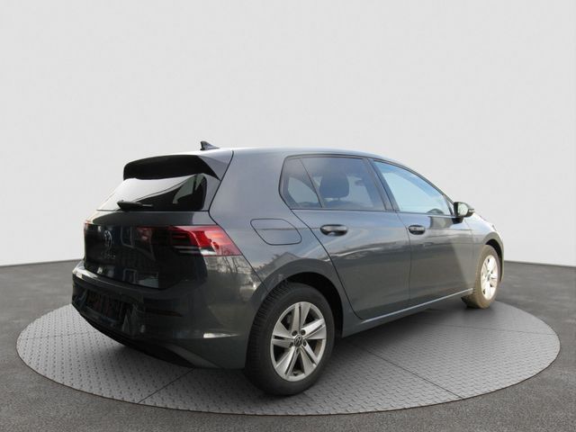 Volkswagen Golf VIII Life 2.0 - Samsaru's Car Outlet