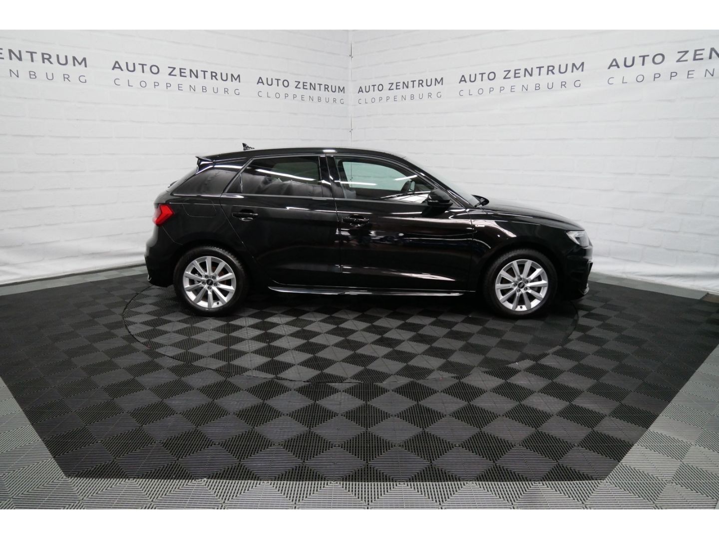 Audi A1 SB 30 TFSI S line LED+MMI+Leder+Virtual+PDC