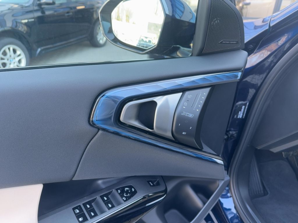 BMW X3 30e xDrive Sportpaket AHK-klappbar AHK El. Pa