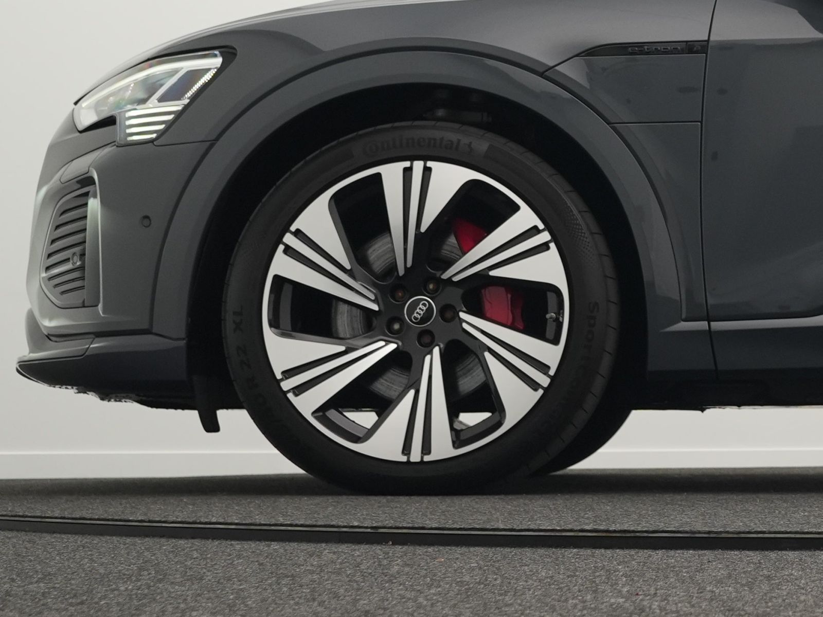 Audi Q8 e-tron 50 quattro 2x S line*Opt.schw*PANO*AHK