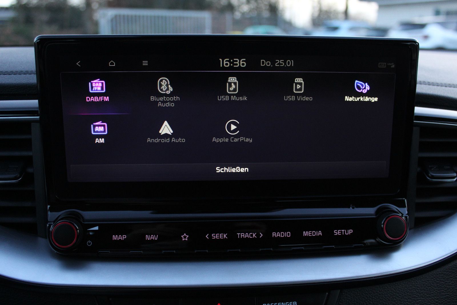 Kia Ceed Sportswagon Plug-in Hybrid Vision - Samsaru's Car Outlet