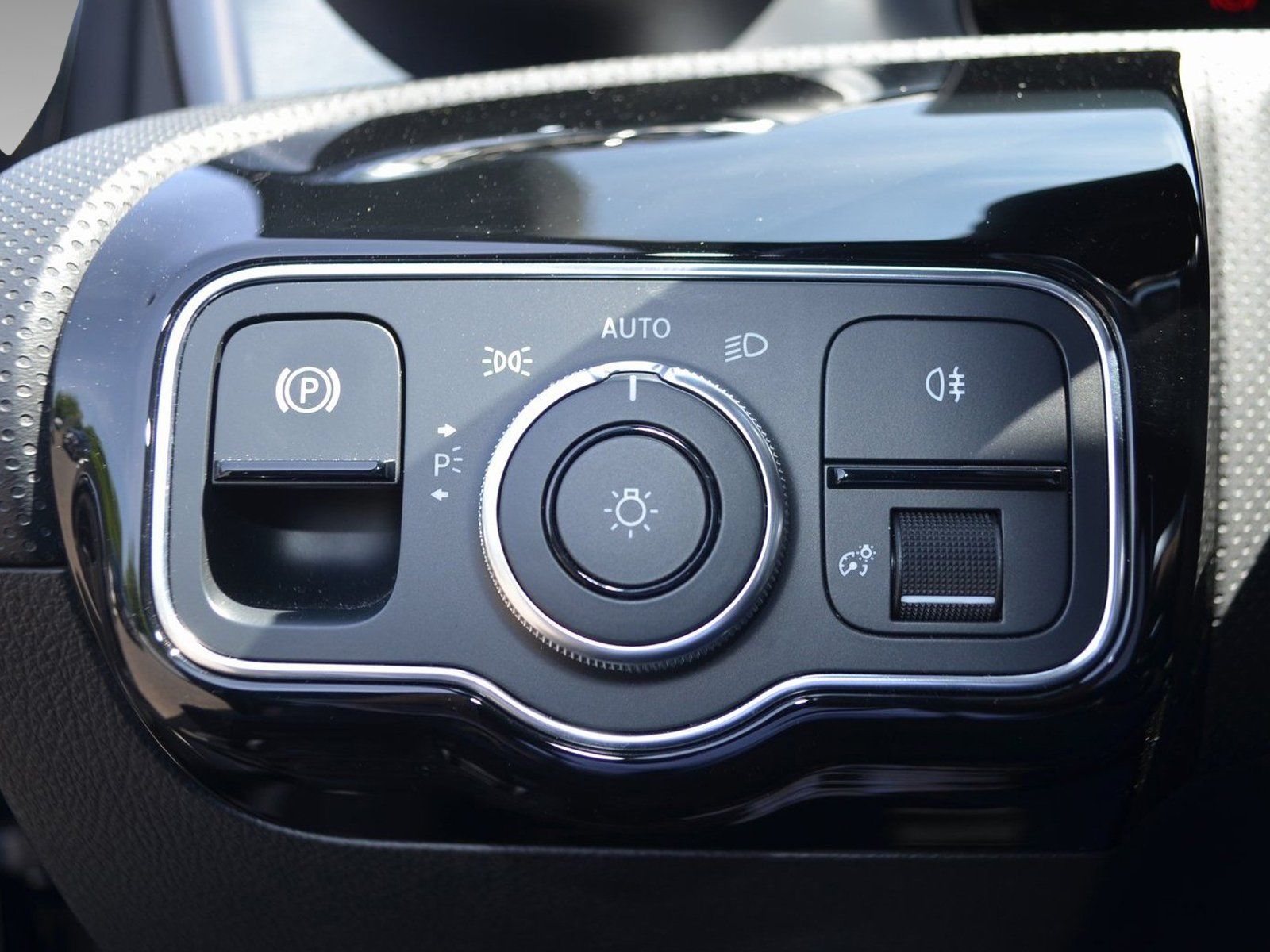 Mercedes-Benz A-Klass AMG LINE - Samsaru's Car Outlet