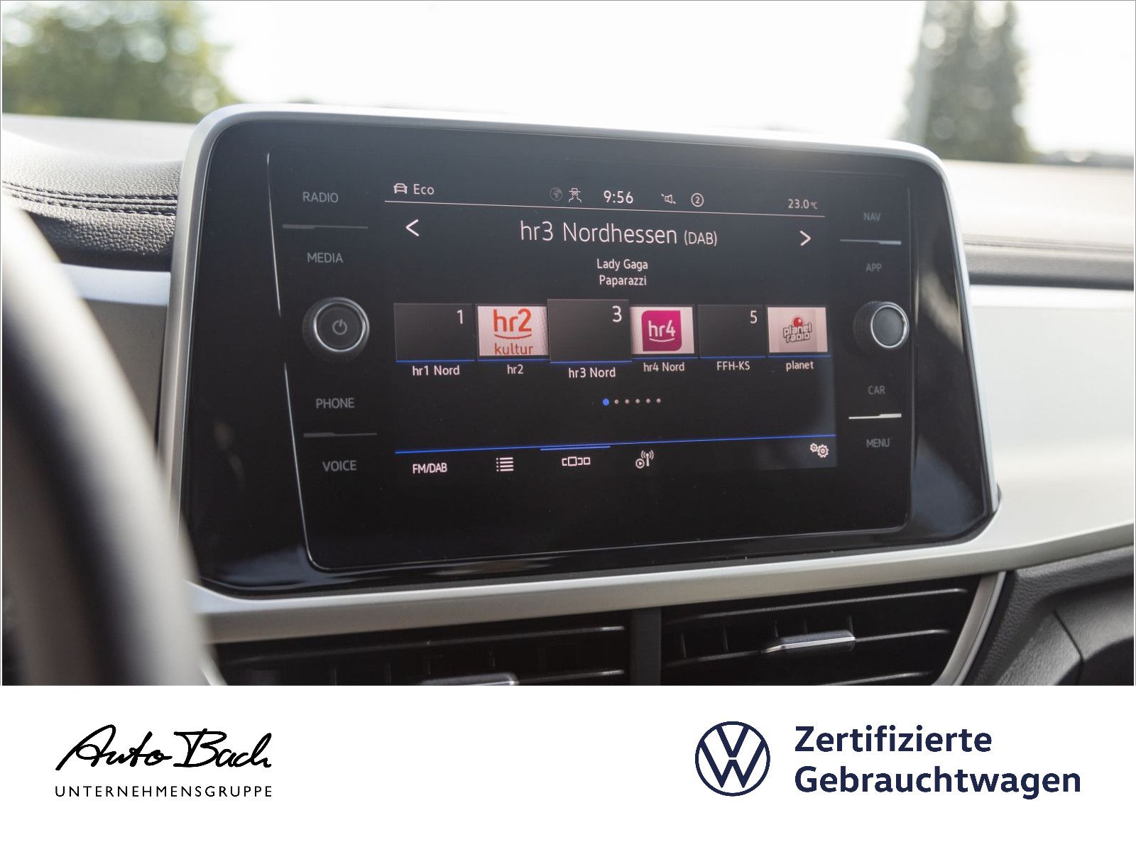 Volkswagen T-Roc 1.5 TSI MOVE DSG - Samsaru's Car Outlet