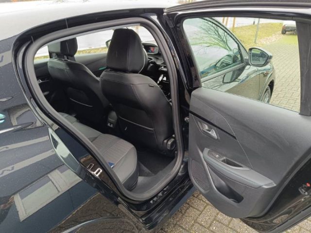 Peugeot e-208 Allure - Samsaru's Car Outlet