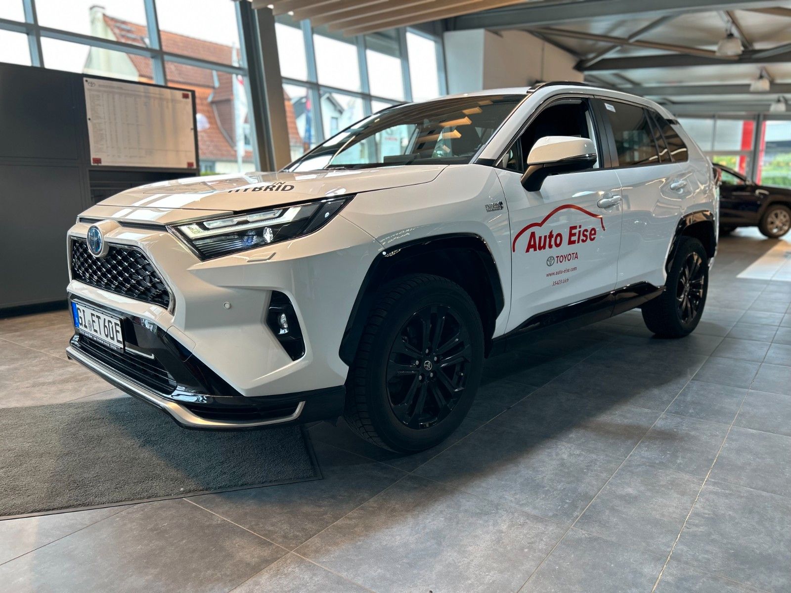 Toyota RAV 4 RAV4 Plug-in Hybrid 4x4 - Samsaru's Car Outlet