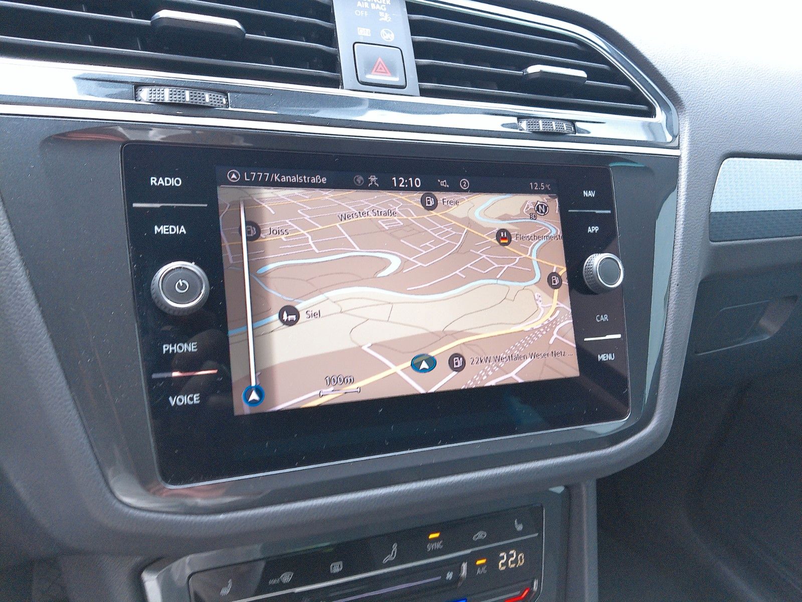 Volkswagen Tiguan 1.5 TSI DSG Life - Samsaru's Car Outlet