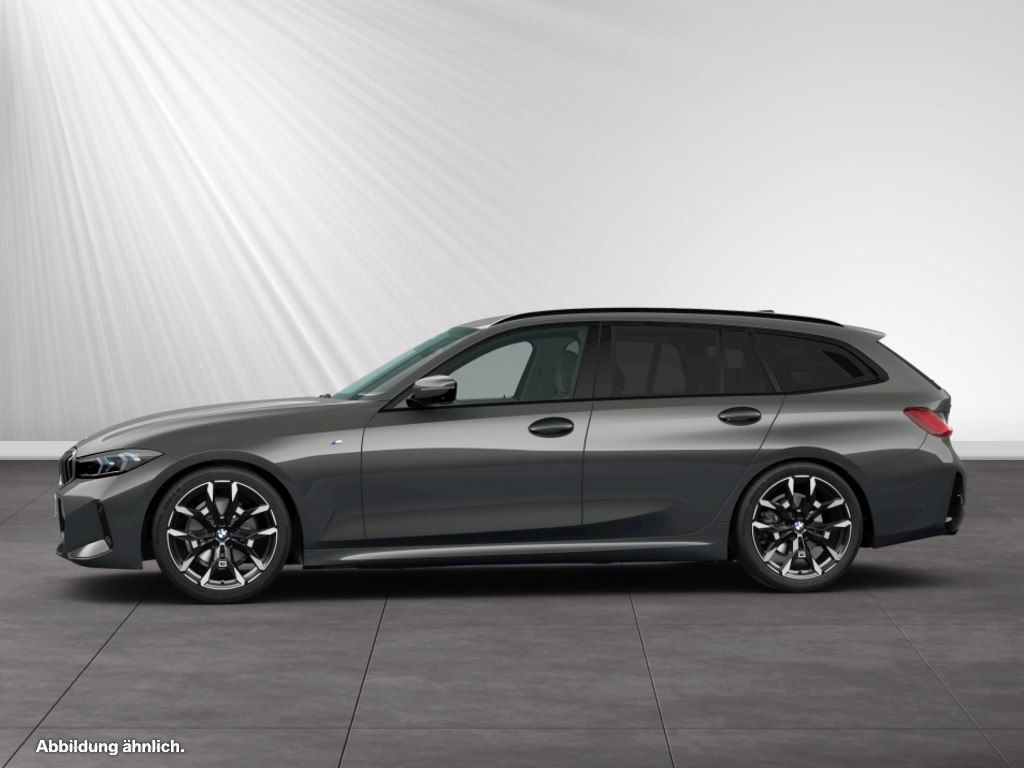 BMW 330i xDrive Touring M Sport|AHK|Head-Up|19"LMR