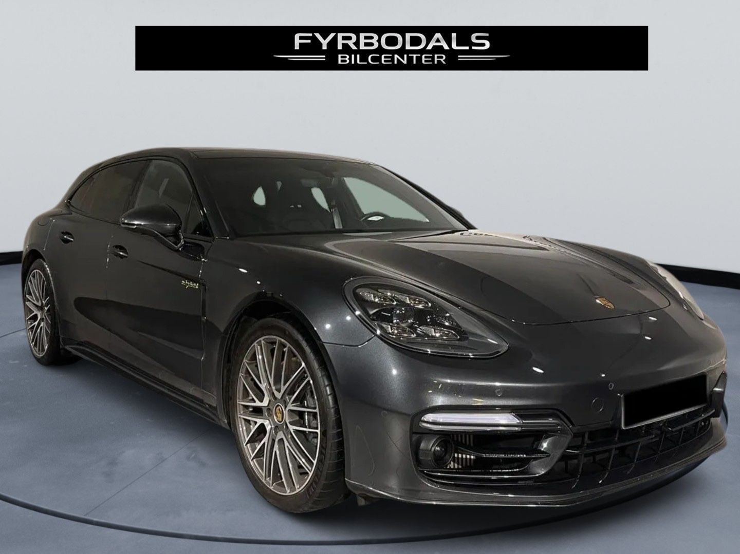 Porsche Panamera Sport Turismo 4 E-Hybrid Platinum Edit