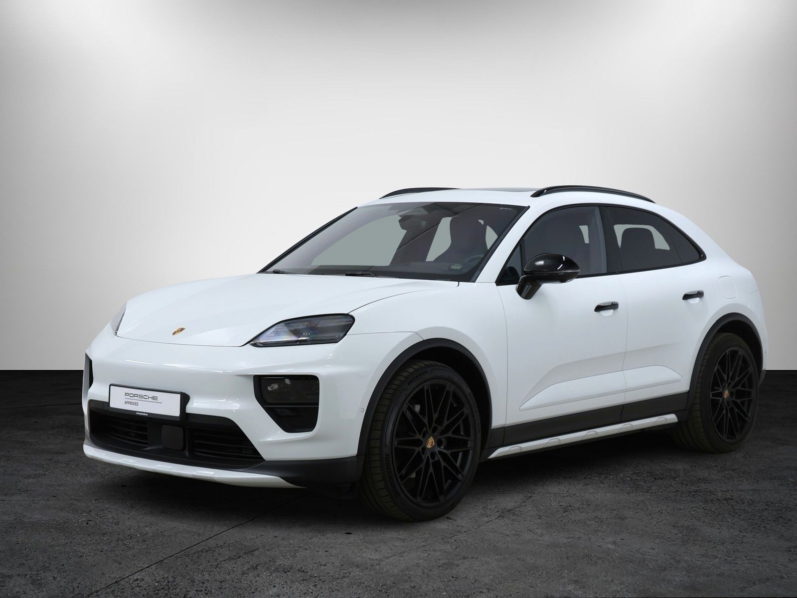 Porsche Macan Electric 4