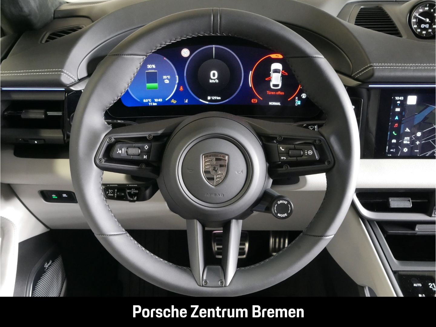 Porsche Macan Electric Turbo Sportpaket - Samsaru's Car Outlet