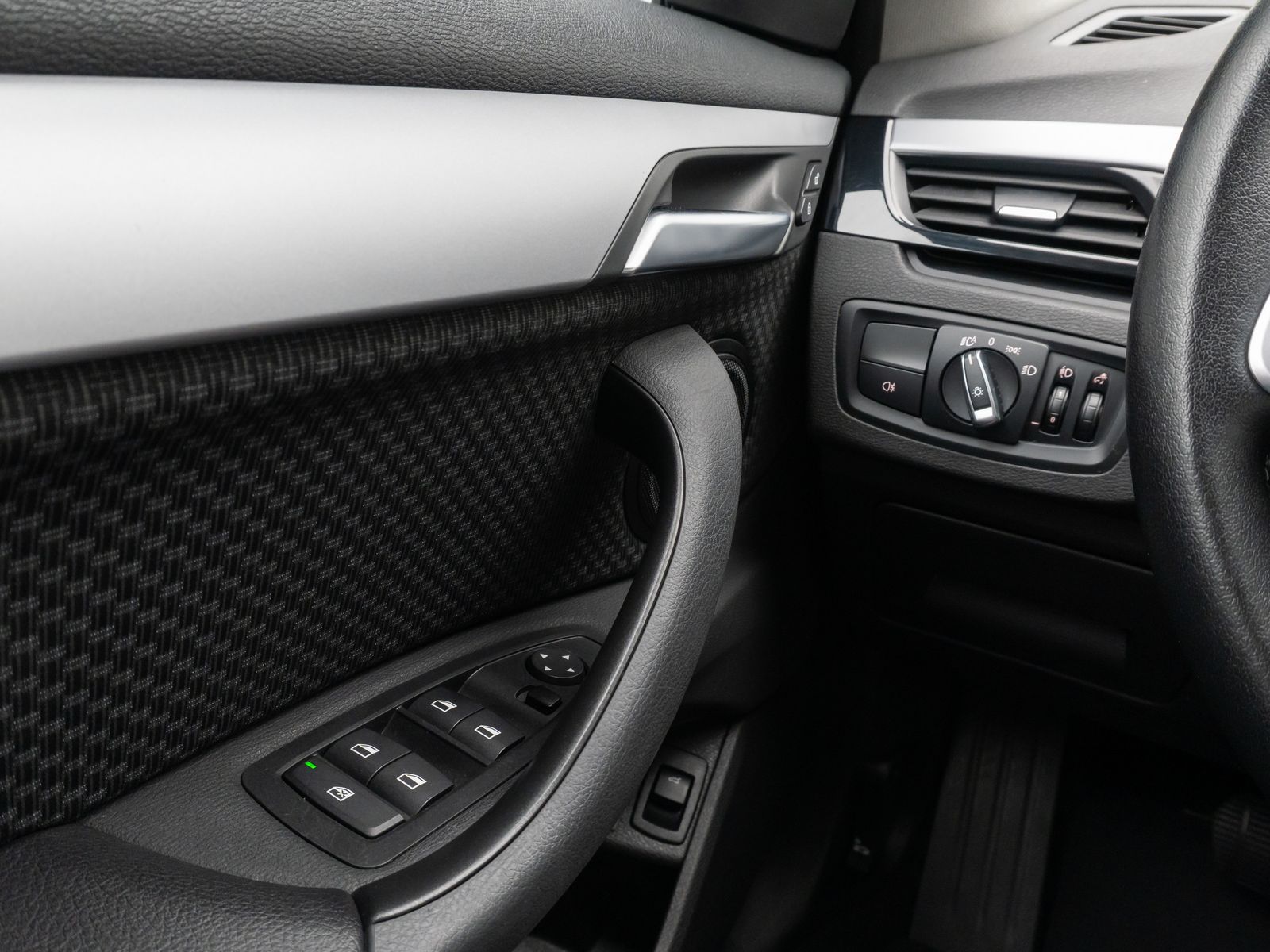 BMW X1 xD25e - Samsaru's Car Outlet