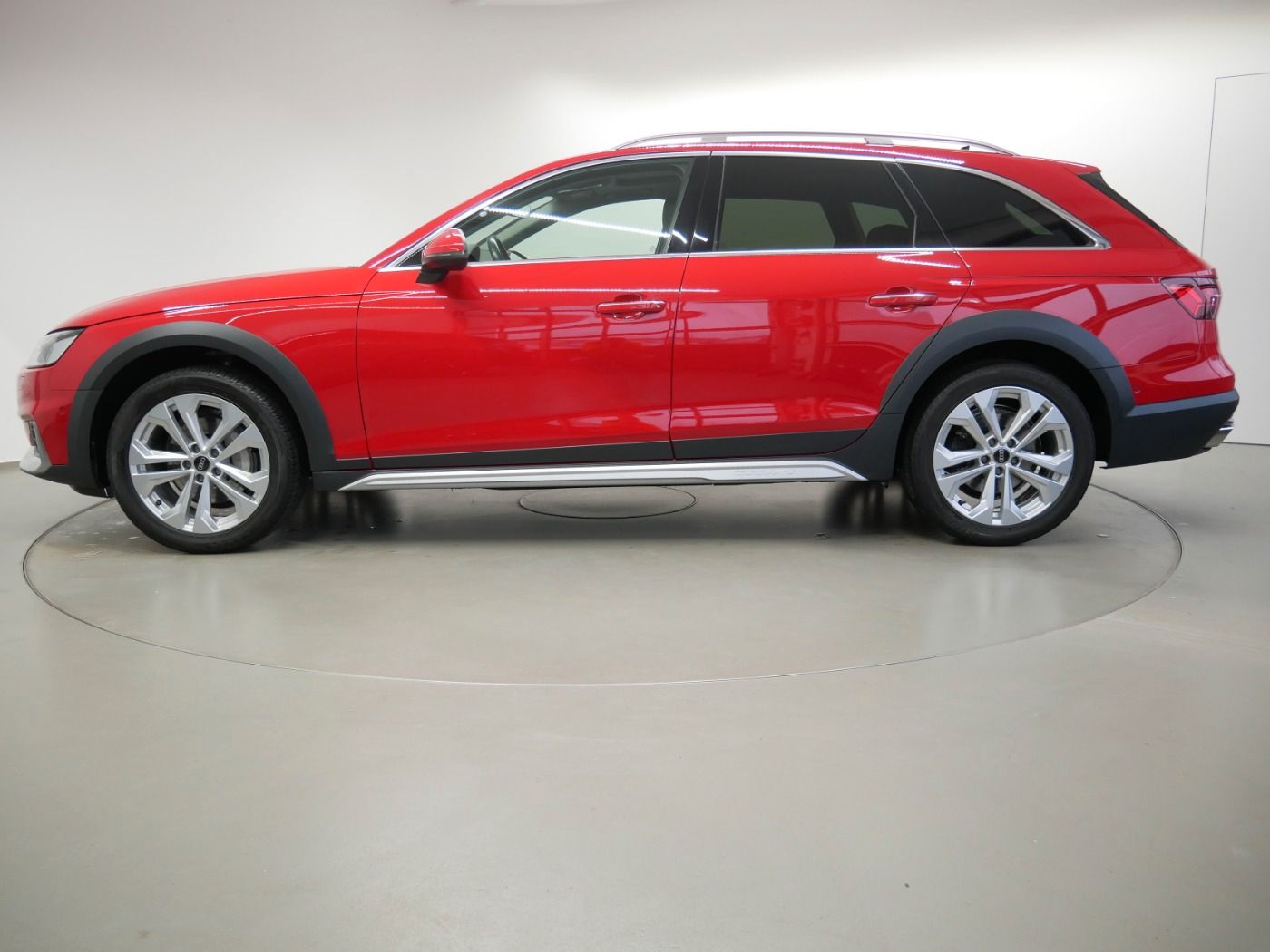 Audi A4 allroad 40 TDI quattro S tro. MATRIX AHK PANO