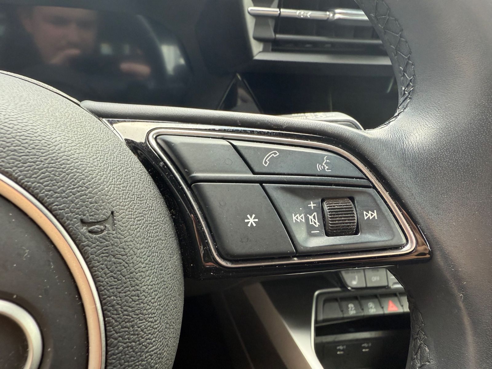 Audi A3 Sportback 30 TFSI S-Tronic - Samsaru's Car Outlet