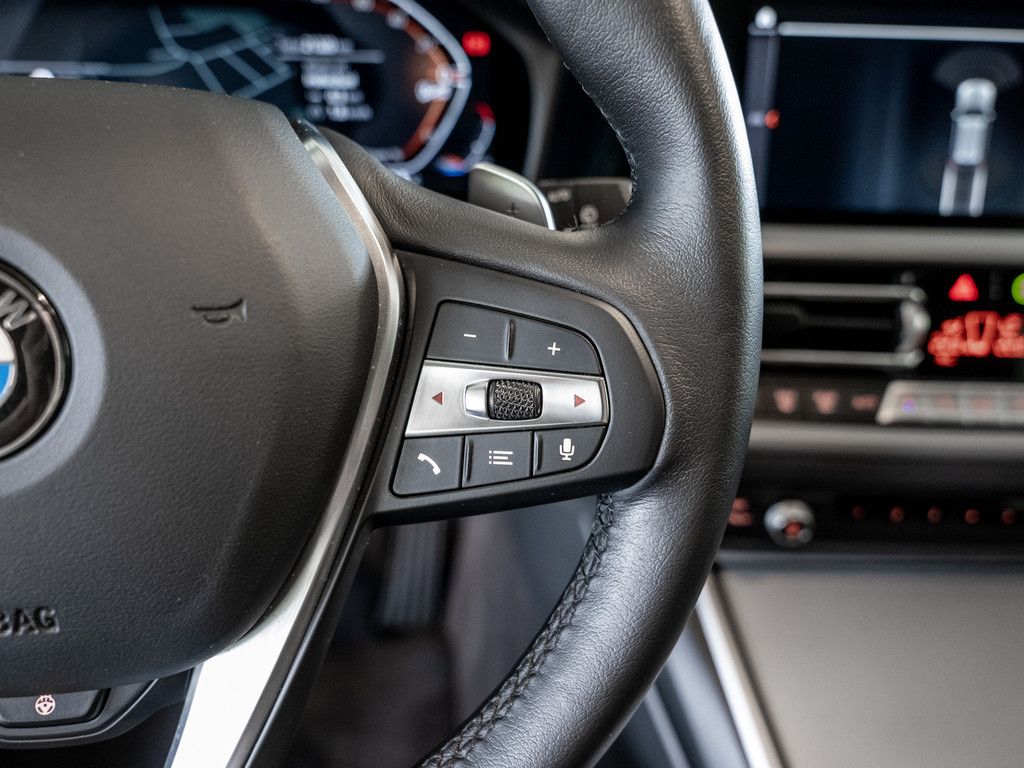 BMW 320i Touring Advantage - Samsaru's Car Outlet