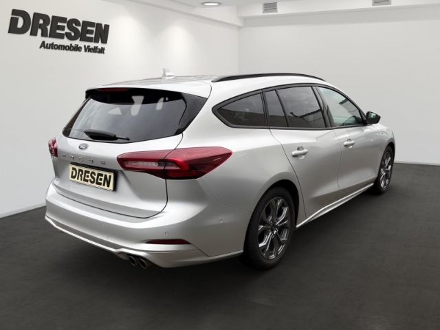 Ford Focus Turnier ST-Line X Automatik AHK-abnehmbar