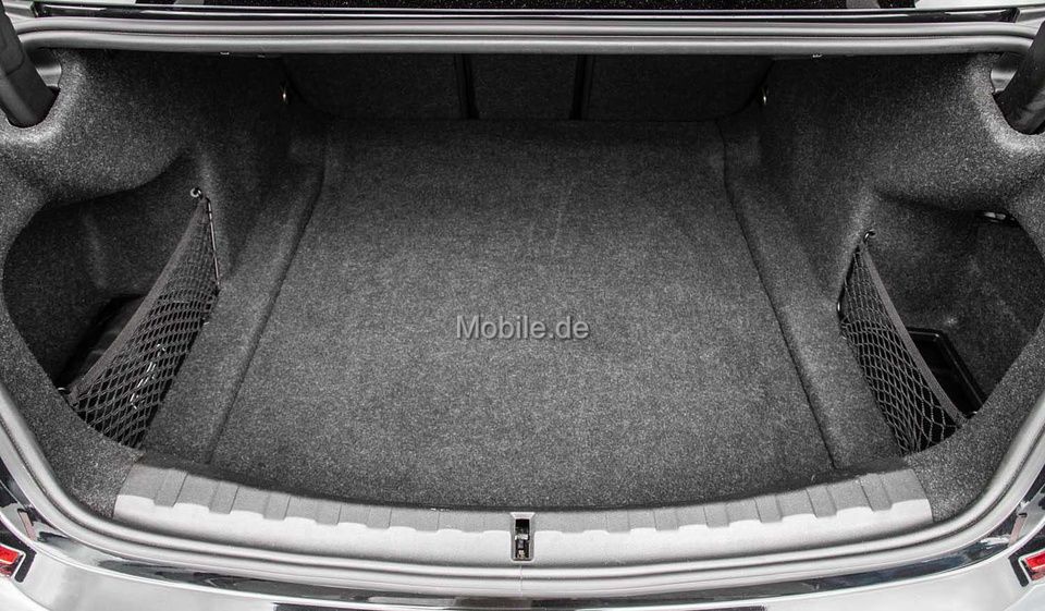 BMW 320i M Sportpaket - Samsaru's Car Outlet