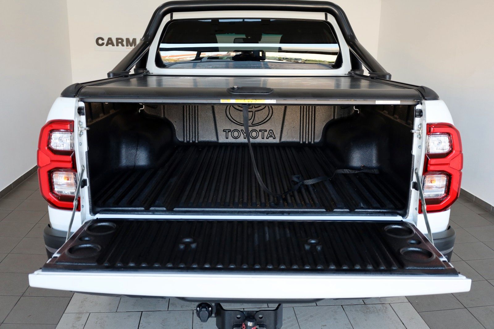 Toyota Hilux 2.8 D-4D 4x4 Invincible Sport,ACC,360°,AHK