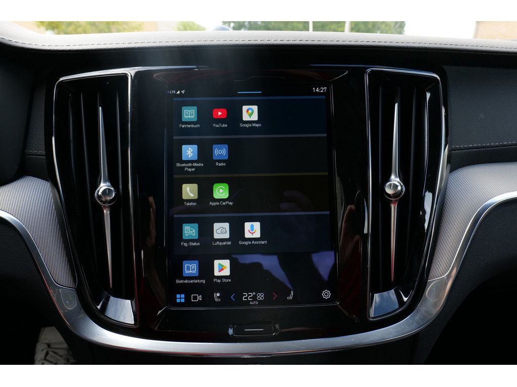 Volvo S60 Lim. T8 Ultimate Dark Recharge Plug-In Hybri