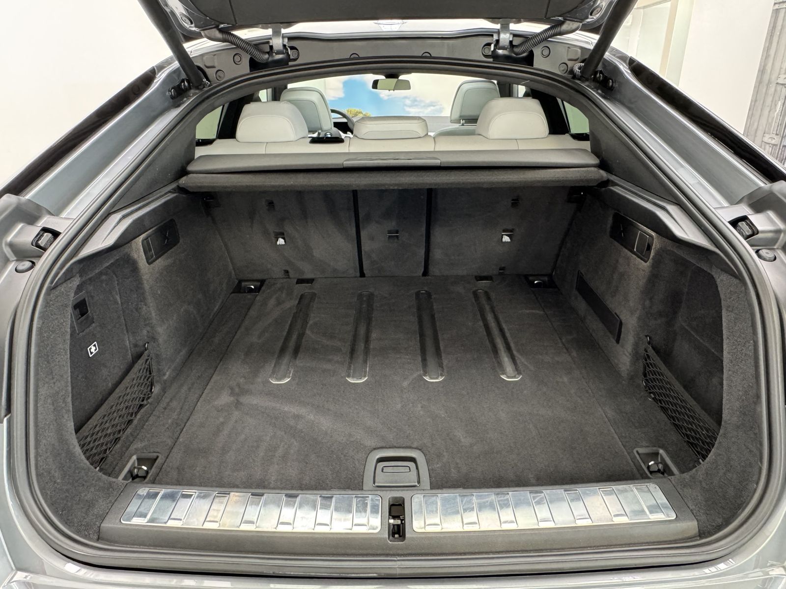 BMW X6 xDrive30d M Sport Pro - Samsaru's Car Outlet