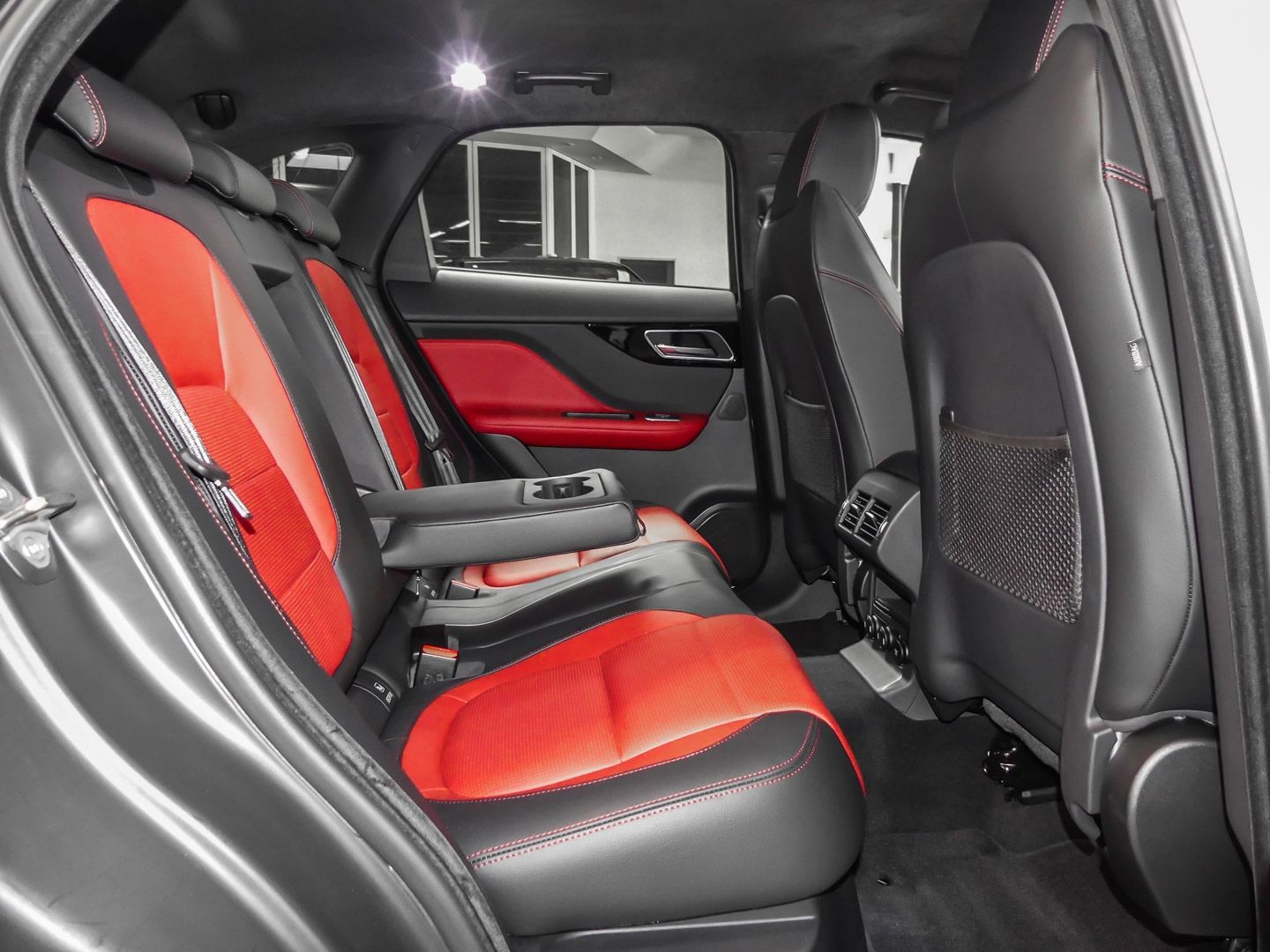 Jaguar F-Pace R-Sport AWD 30d Sportpaket Navi Leder dig