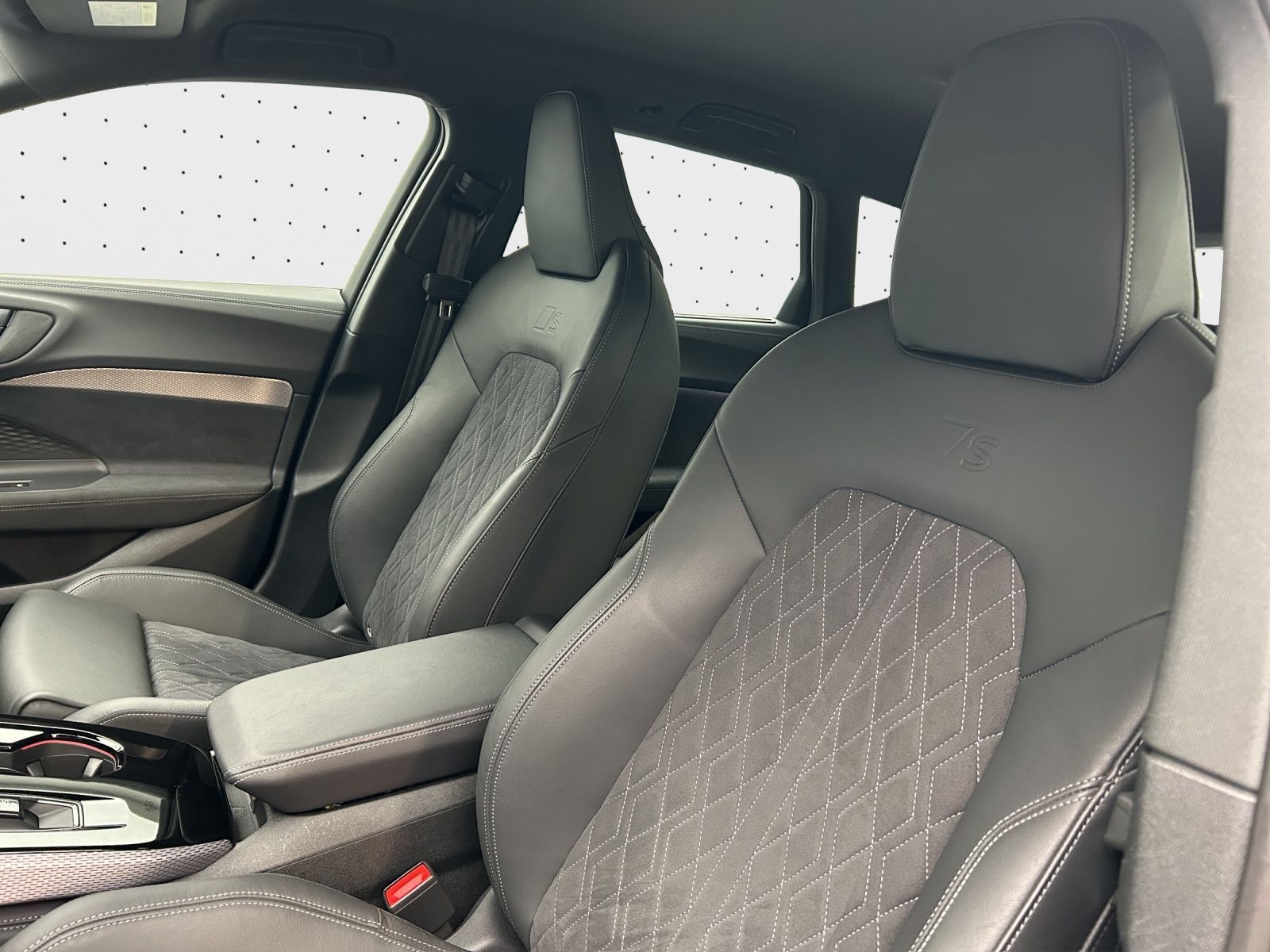 Audi A5 Avant 40 TFSI qu S line edition one S tro*Mat