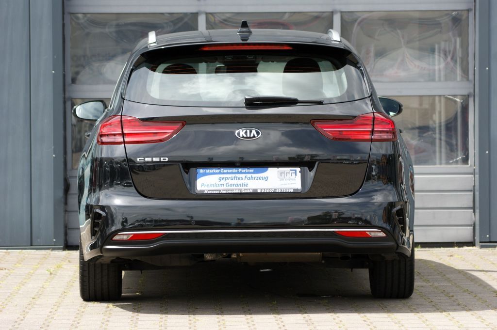 Kia Ceed SW 1.6 CRDi DCT Spirit - Samsaru's Car Outlet