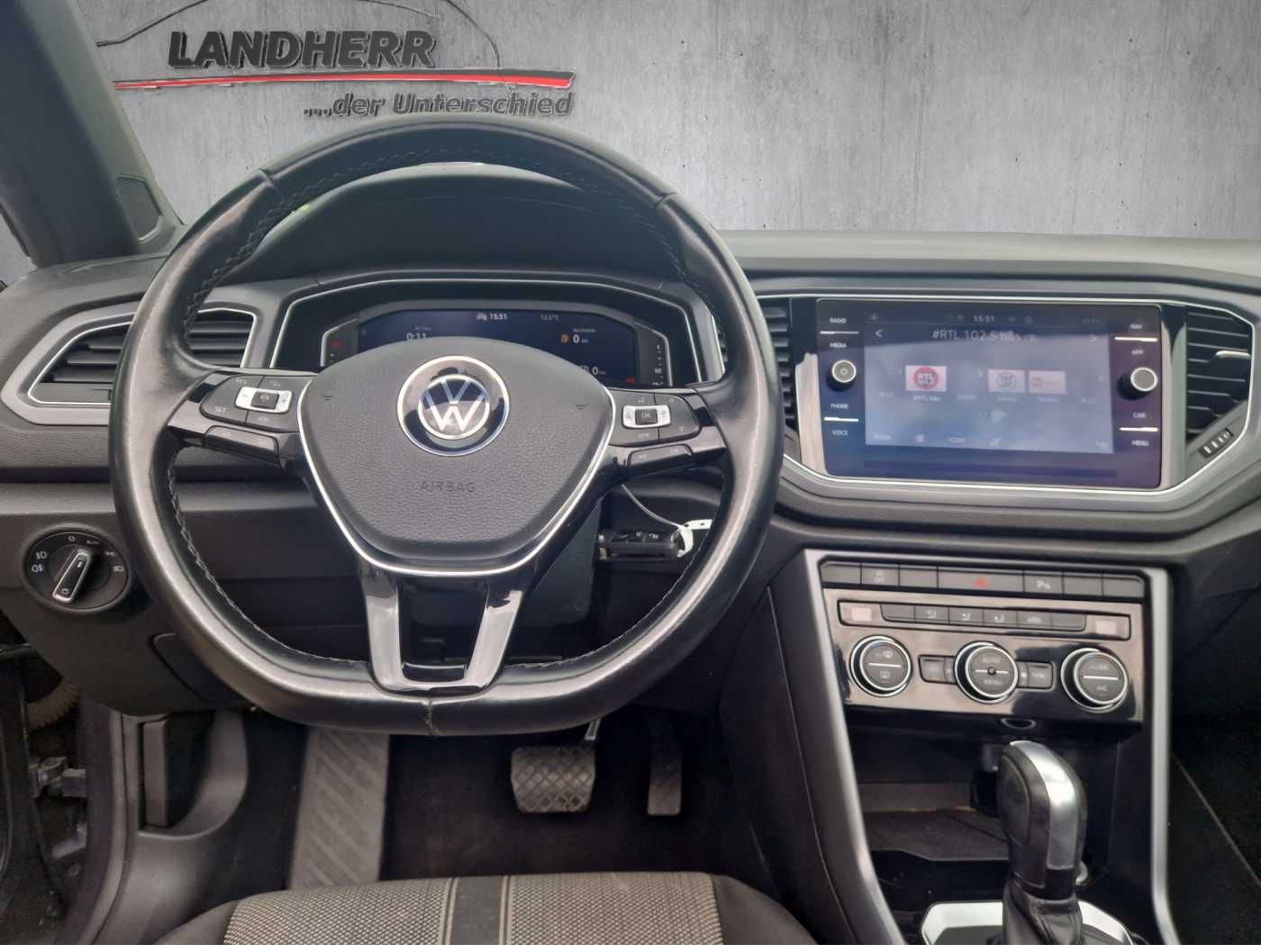 Volkswagen T-Roc 1.5 Style - Samsaru's Car Outlet