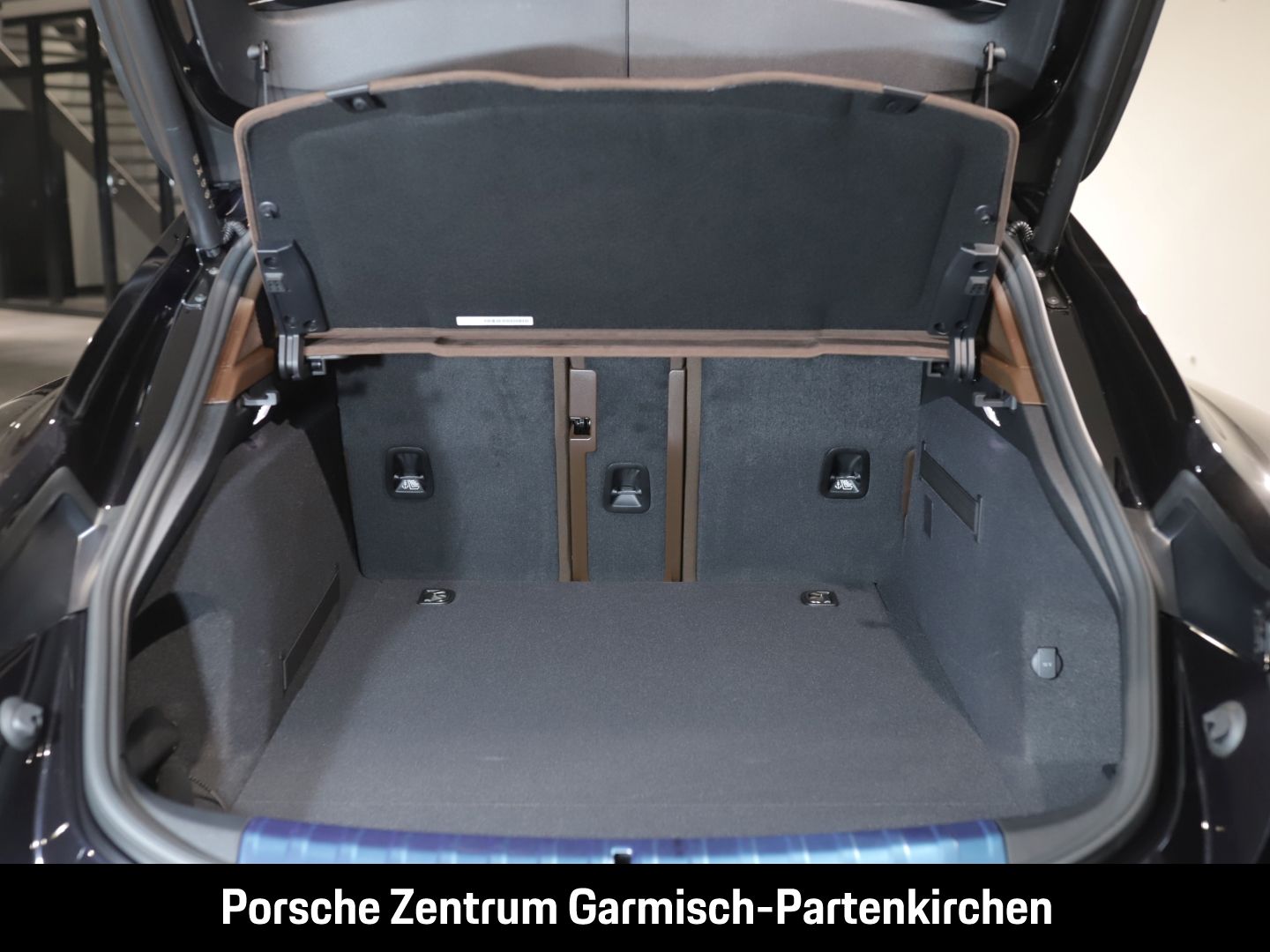 Porsche Taycan GTS Sport Turismo 360 Kamera LenkradHZG