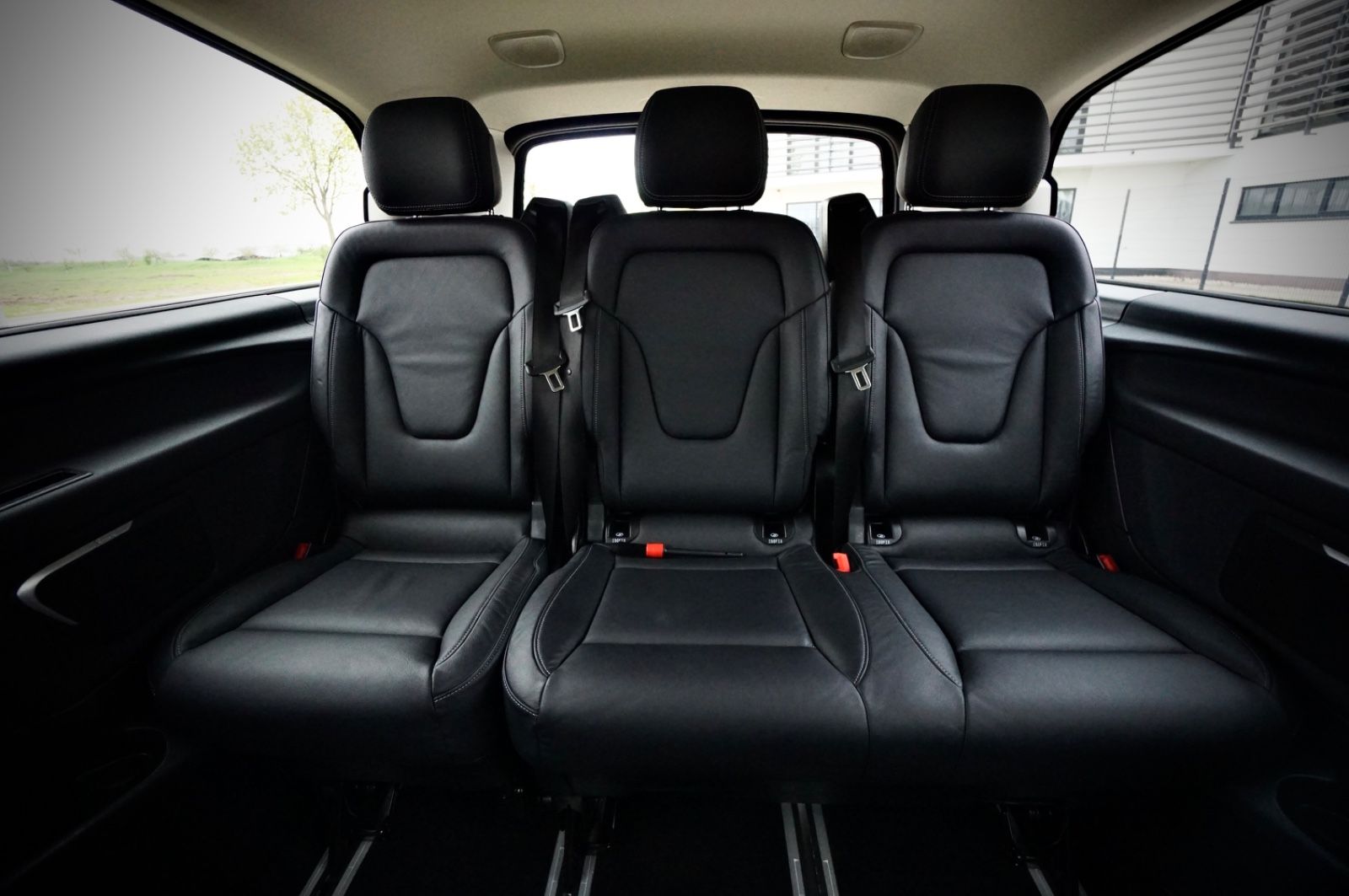 Mercedes-Benz V 300 EDITION SPORT - Samsaru's Car Outlet