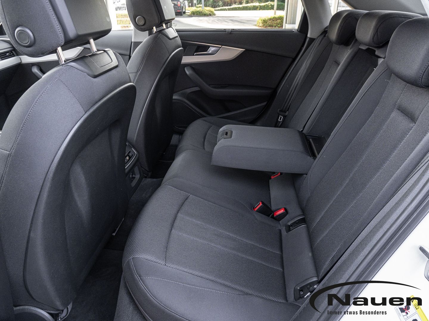 Audi A4 Limousine 40 TDI quattro *ACC*PANO*MATRIX*NAV