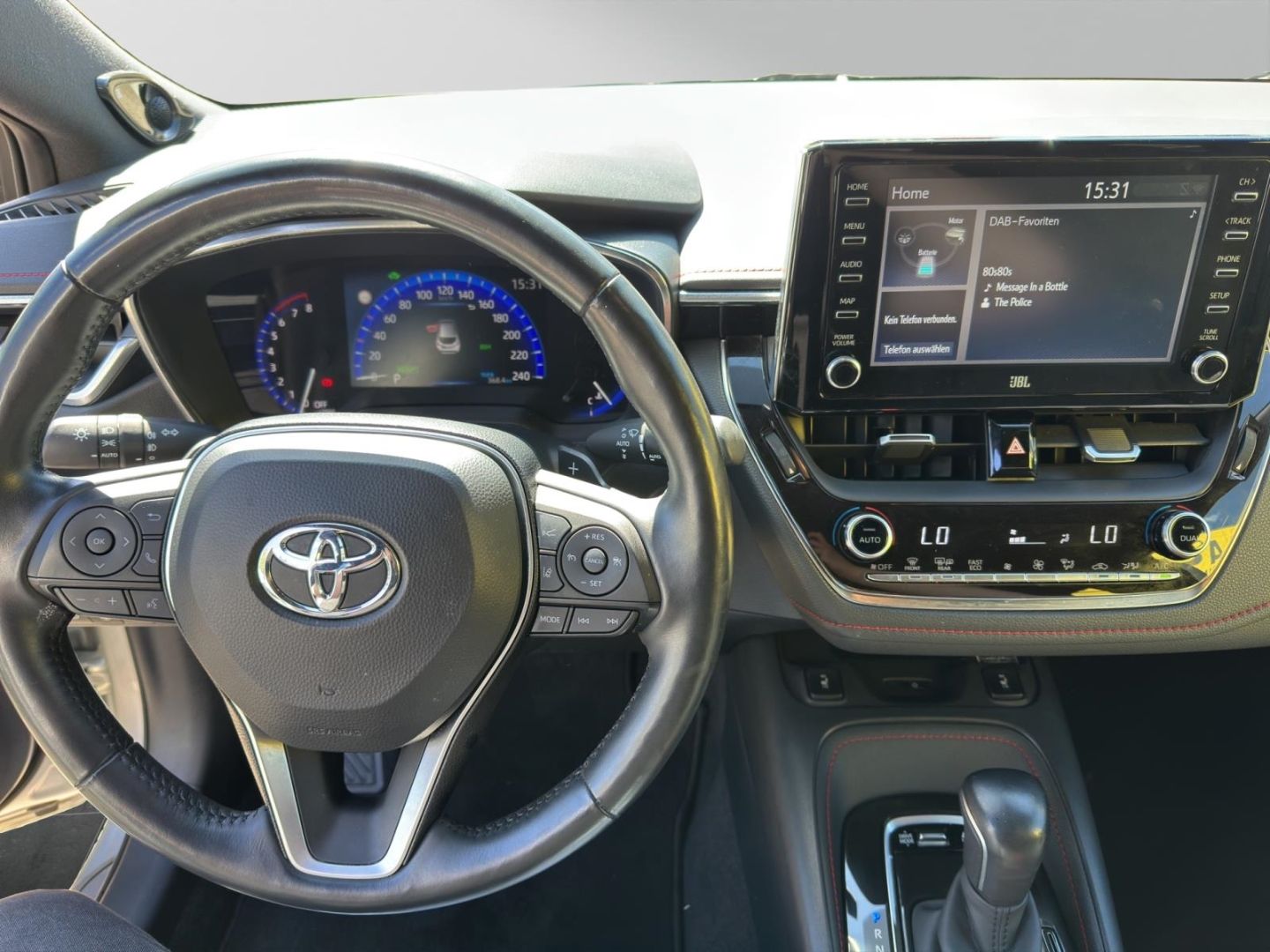 Toyota Corolla 2.0 Hybrid Lounge - Samsaru's Car Outlet