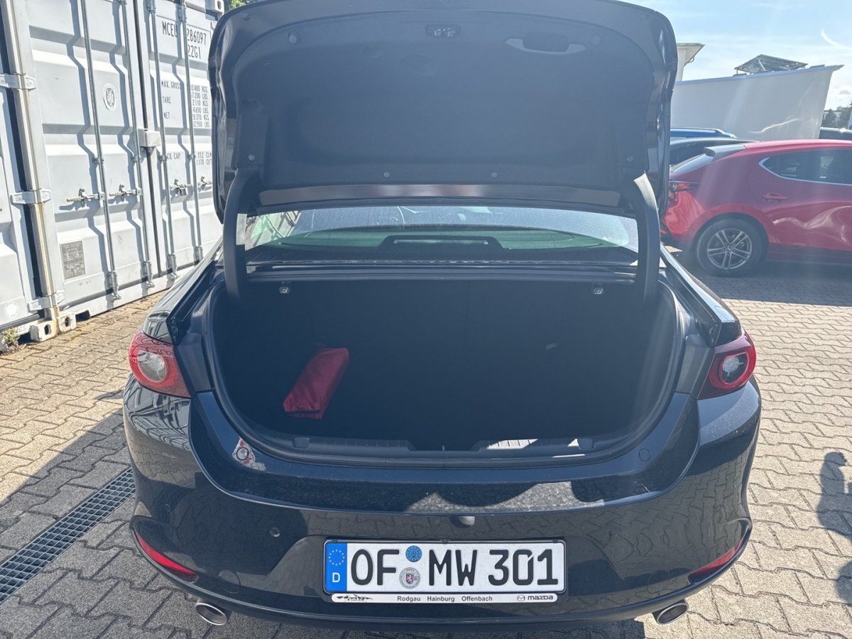 Mazda 3 4 SN 2.0L e-SKYACTIV X 186ps 6AT FWD Takumi Mo