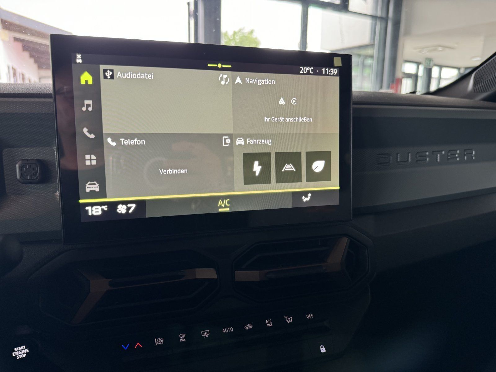 Dacia Duster NEW Hybrid 140 4x2 Extreme - Samsaru's Car Outlet