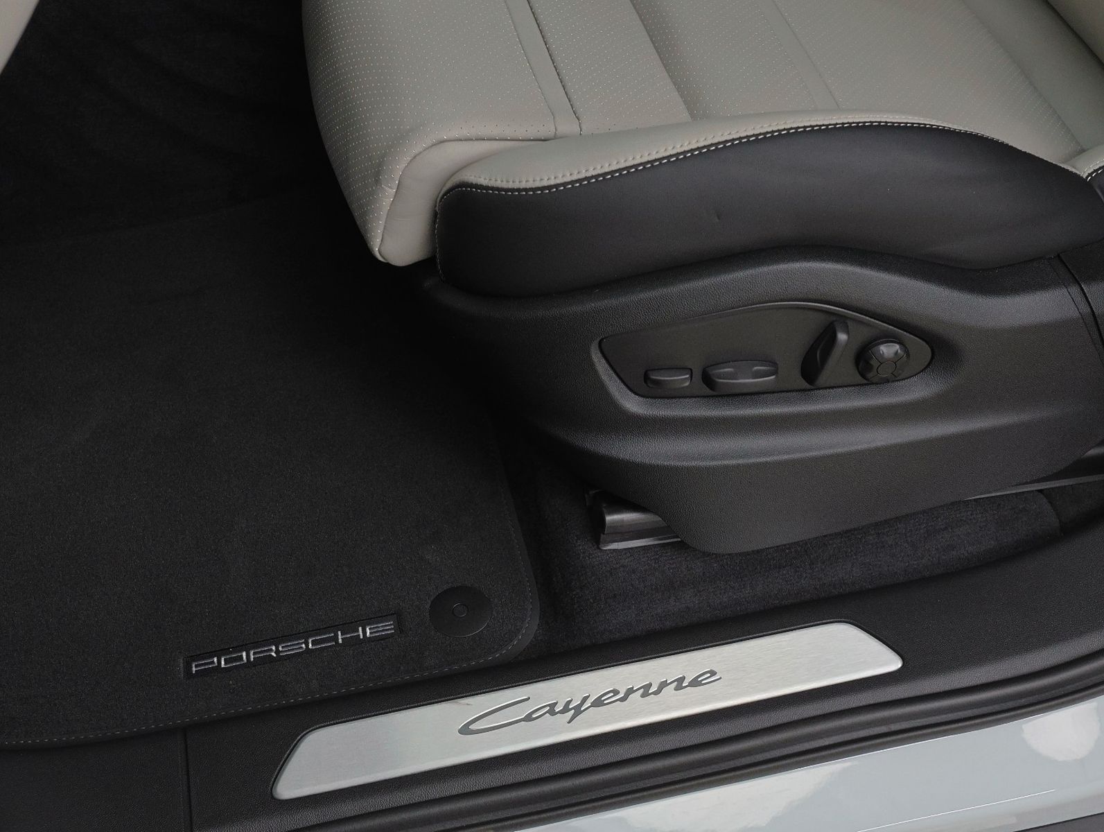 Porsche Cayenne Coupe E-Hybrid