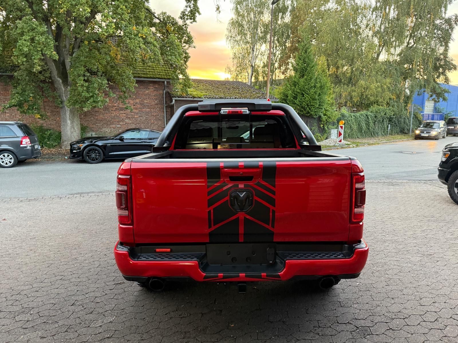 Dodge V8*SPORT*LIFT*4X4*AHK*LED*OFFROAD*NAVI*GARANTIE