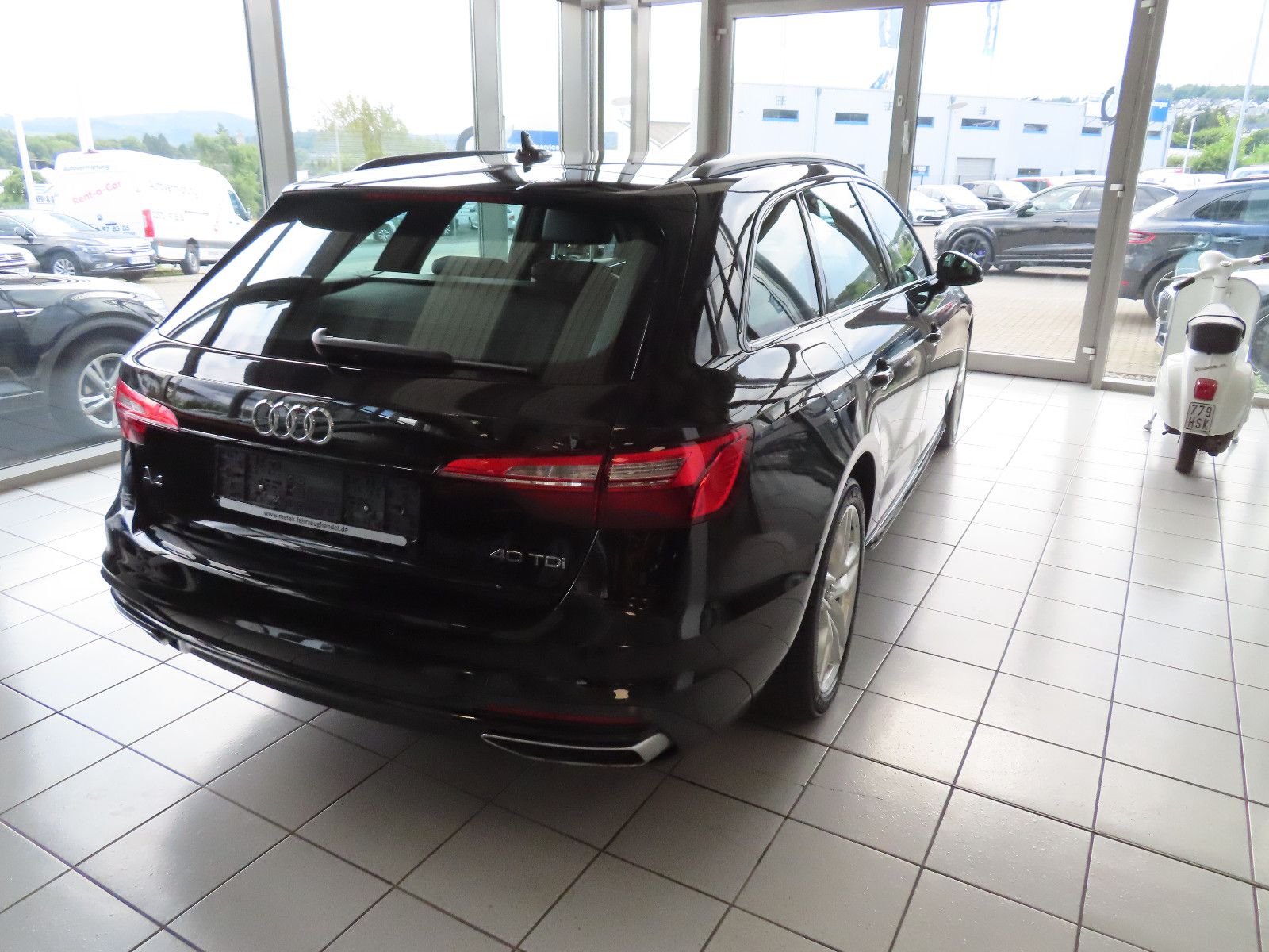 Audi A4 Avant 40 TDI advanced - Samsaru's Car Outlet