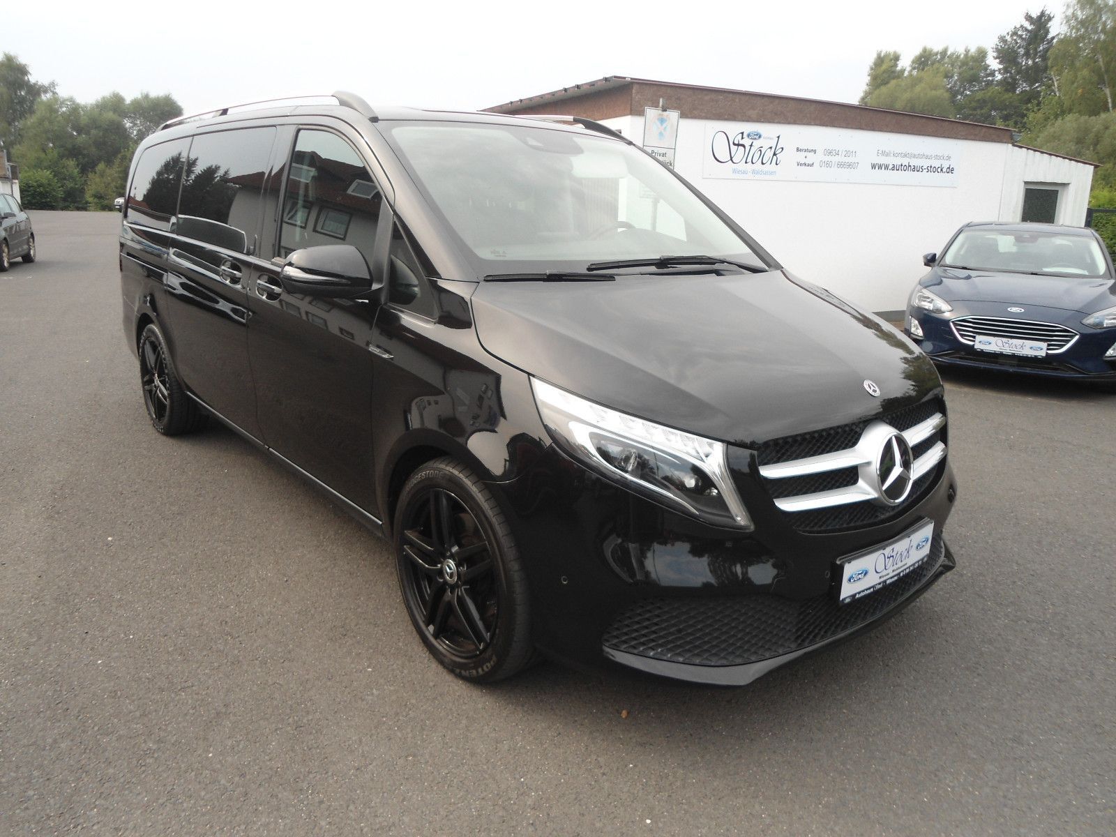 Mercedes-Benz V 300 d LANG Edition AMG - Samsaru's Car Outlet
