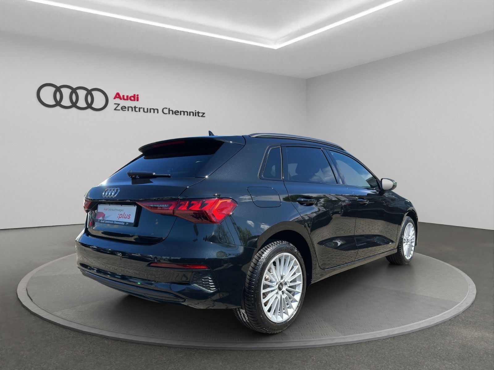 Audi A3 Sportback 40 TFSI e Str. - Samsaru's Car Outlet