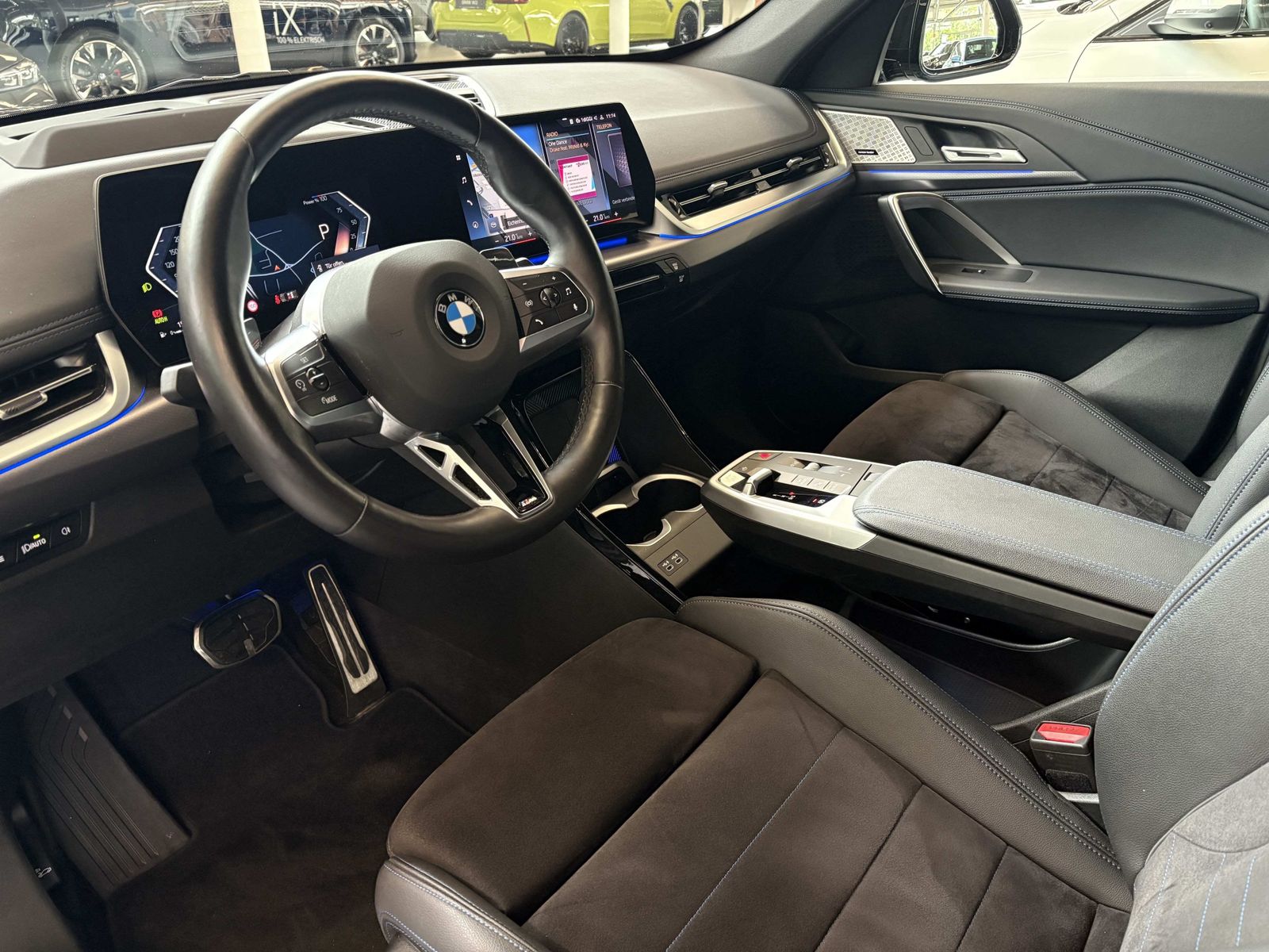 BMW X1 xDrive23i M Sport - Samsaru's Car Outlet