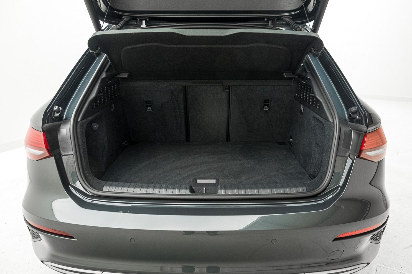 Audi A3 Sportback 30 TDI S-TRO*ADVANCED*ACC*HUD*GJR**