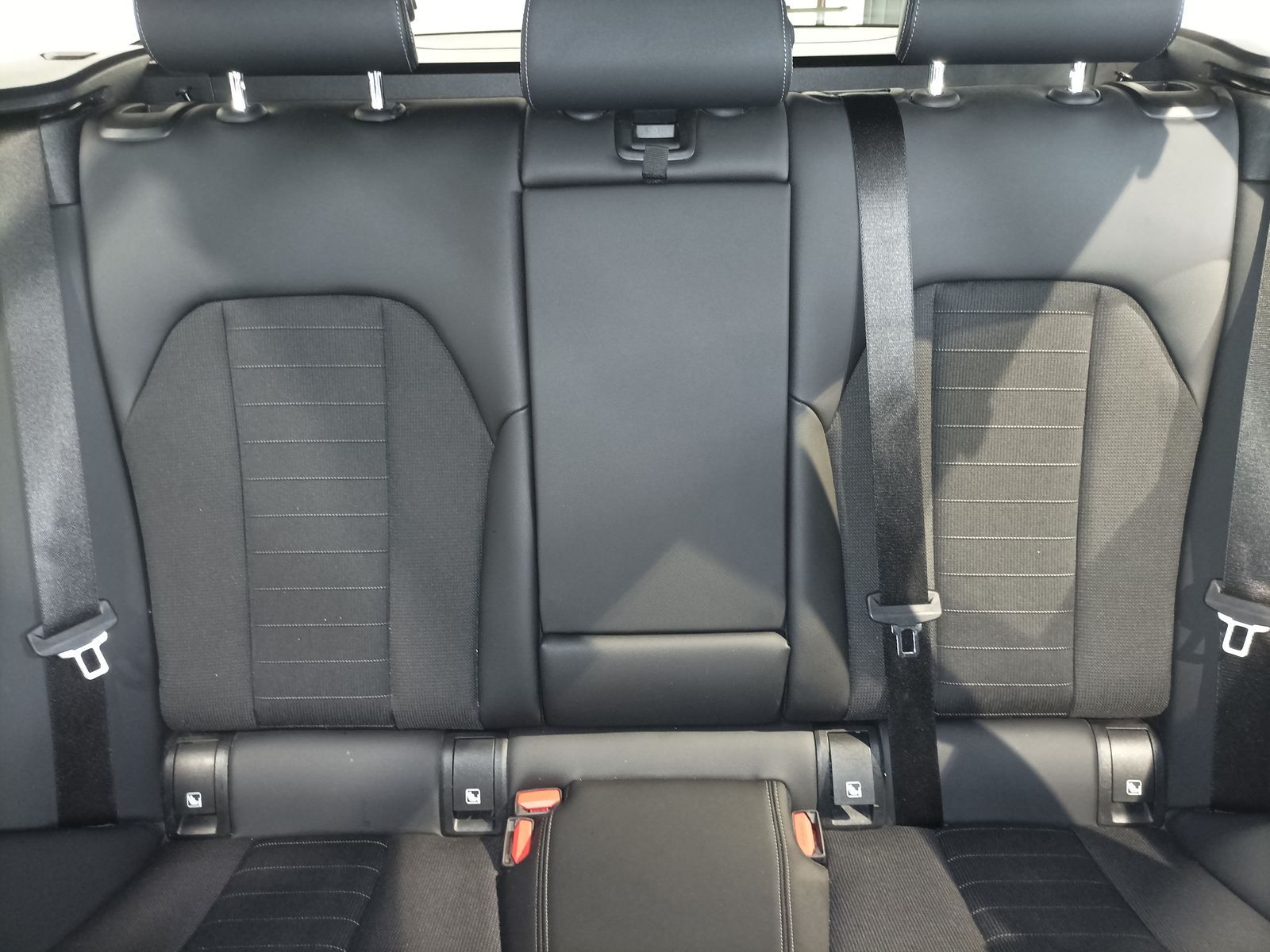 BMW 320 i Sport Line - Samsaru's Car Outlet