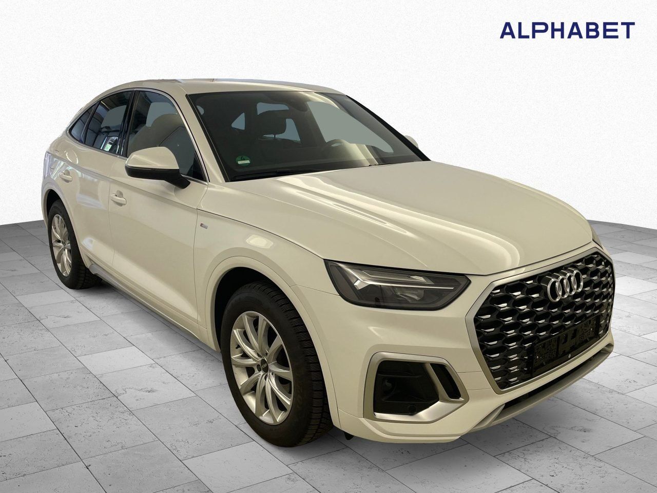 Audi Q5 35 Sportback 2.0 TDI S line - Samsaru's Car Outlet