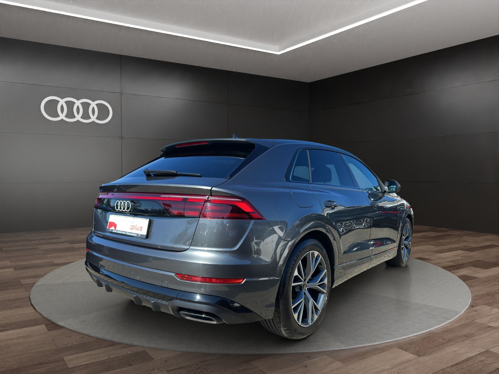 Audi Q8 50 TDI quat.tipt. S LINE+AHZV+AIR+STHZG+LASER